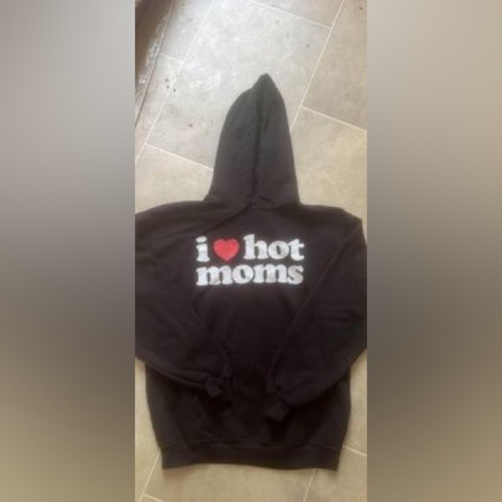 Danny Duncan i ❤️ hot moms Hoodie